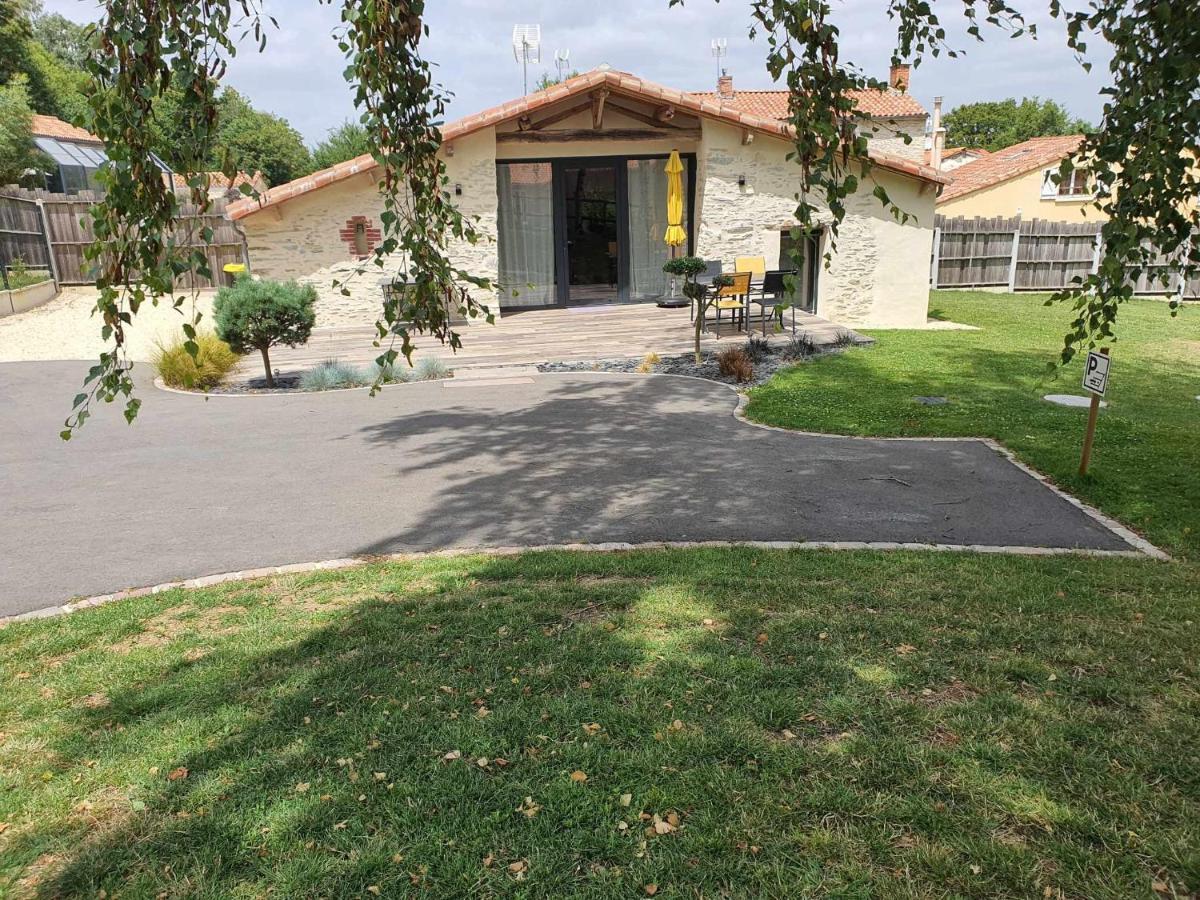 Gite De La Coliniere 4 Personnes Le Boupere Luaran gambar